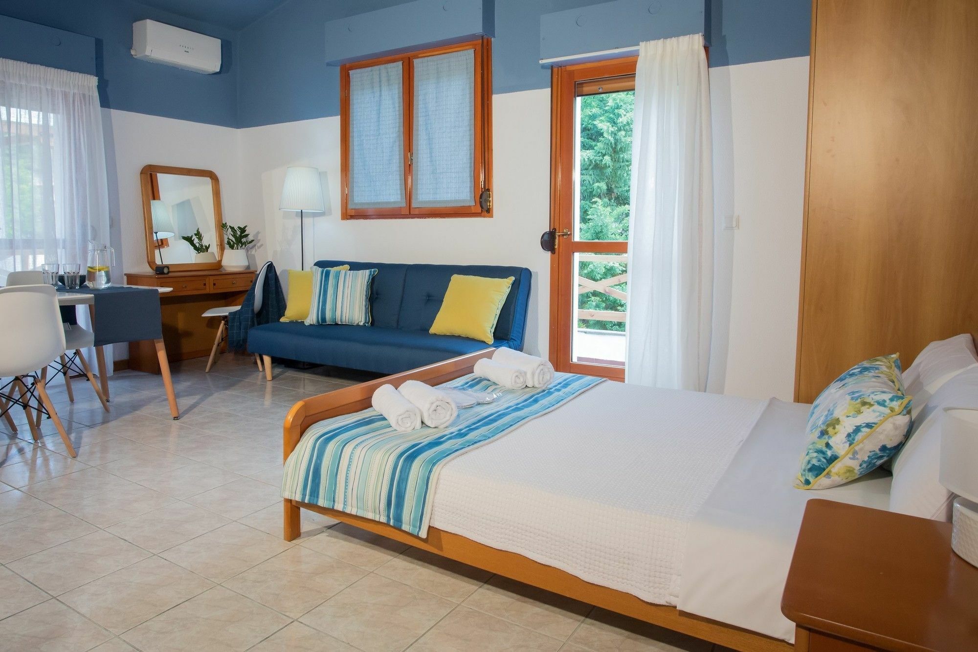 St.John Village Apartments Скала-Фуркас Экстерьер фото